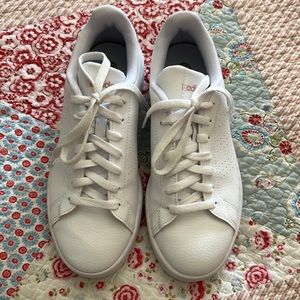 Adidas advantage women’s sz 8
